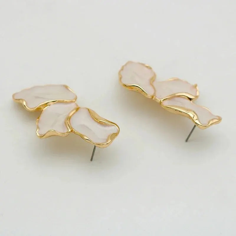 Flower Cream Epoxy Earring