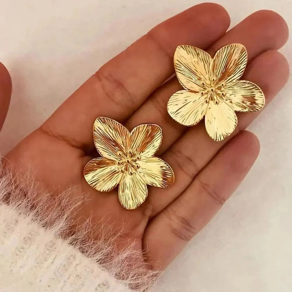2PC Women's Fashion Trendy Stainless Steel Flower Earrings