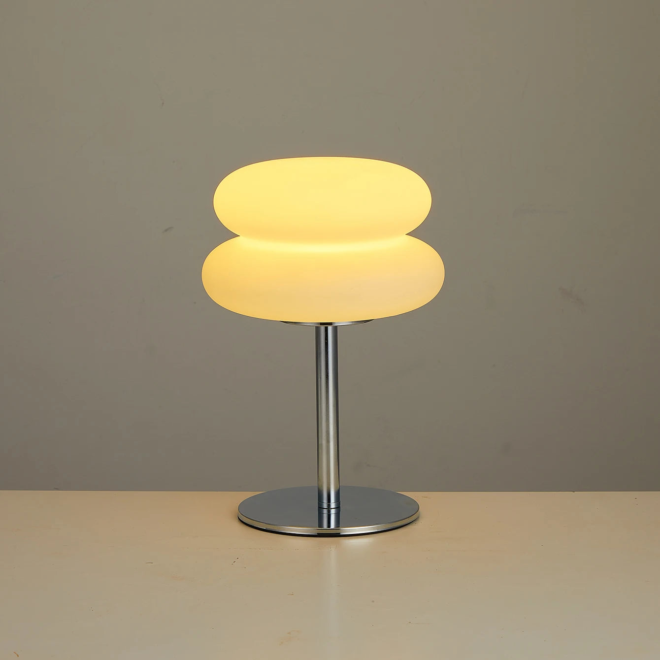 Bauhaus retro lamp
