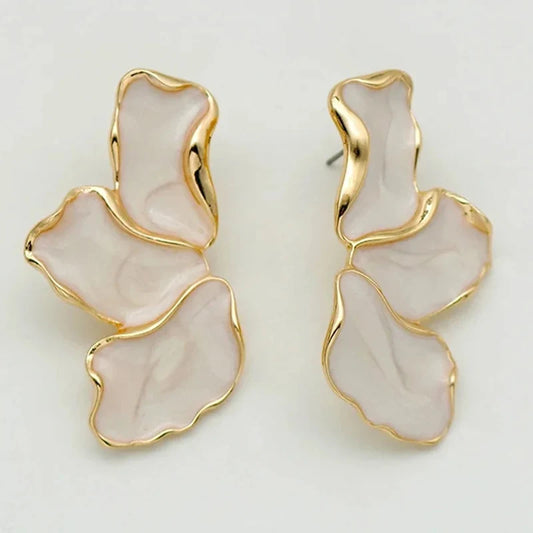 Flower Cream Epoxy Earring